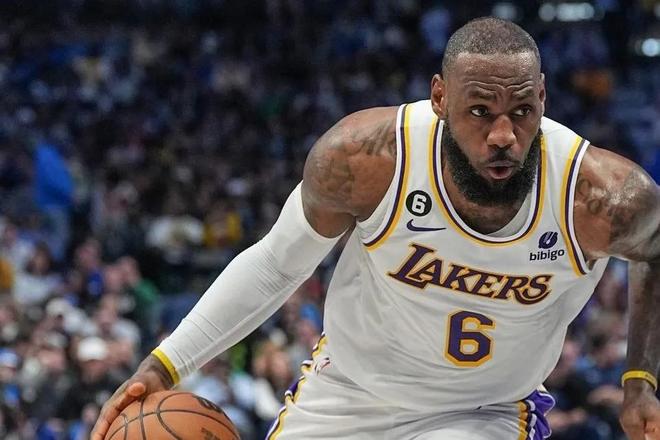 手时尤其高 手时尤其高