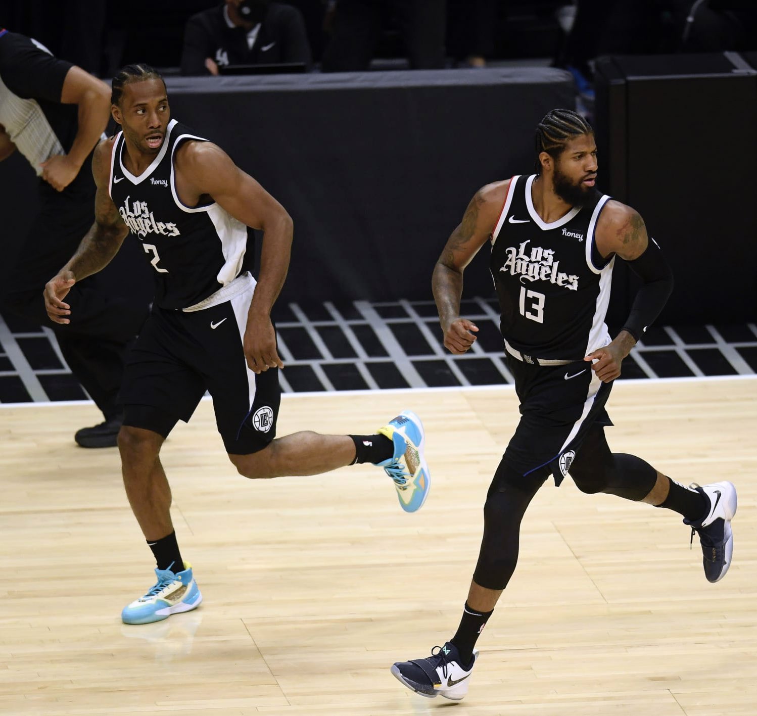 论的约束 论的约束